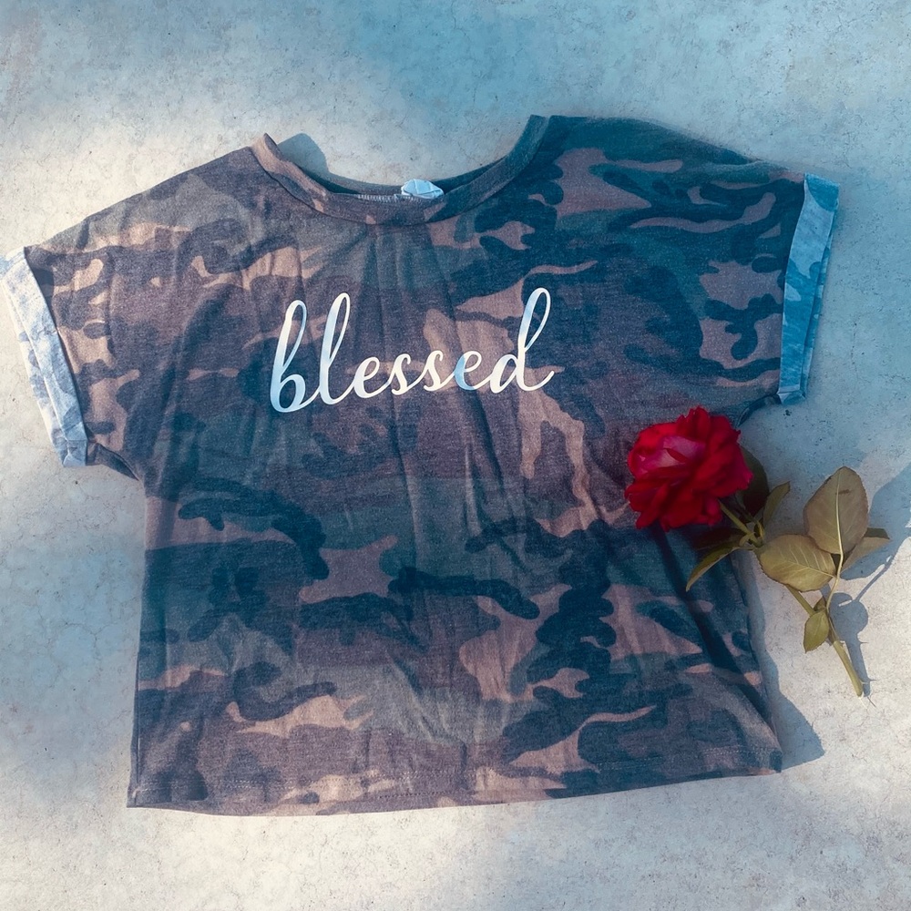 Four Girlz cropped camo top